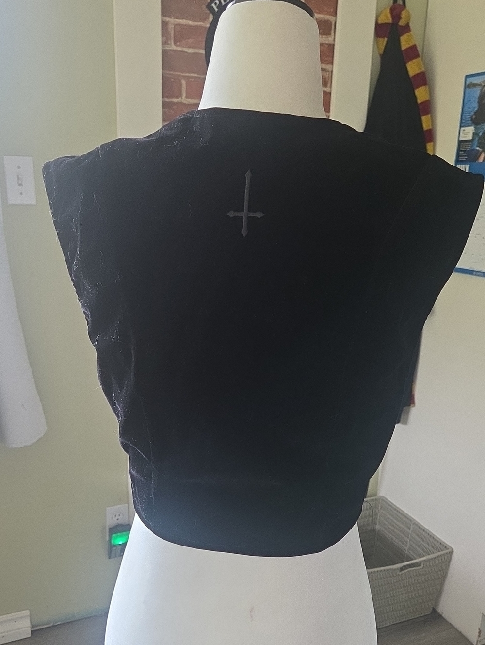 Killstar x Twin Temple Velvet Waistcoat - Picture 4 of 7